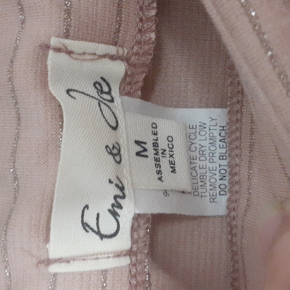 Emi & Joe Pencil Skirt Size Medium - Picture 5 of 6